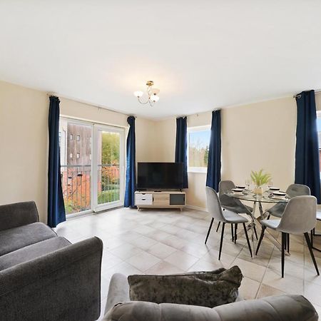 Peaceful 2Br Flat With Historic Bottle Kilns View & Free Parking Located Near City Centre Stoke-on-Trent Dış mekan fotoğraf